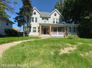 910 E Locust St APT 4, Davenport, IA 52803