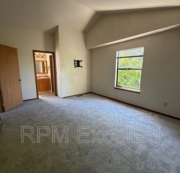 6135 36th St SE — Photo 19