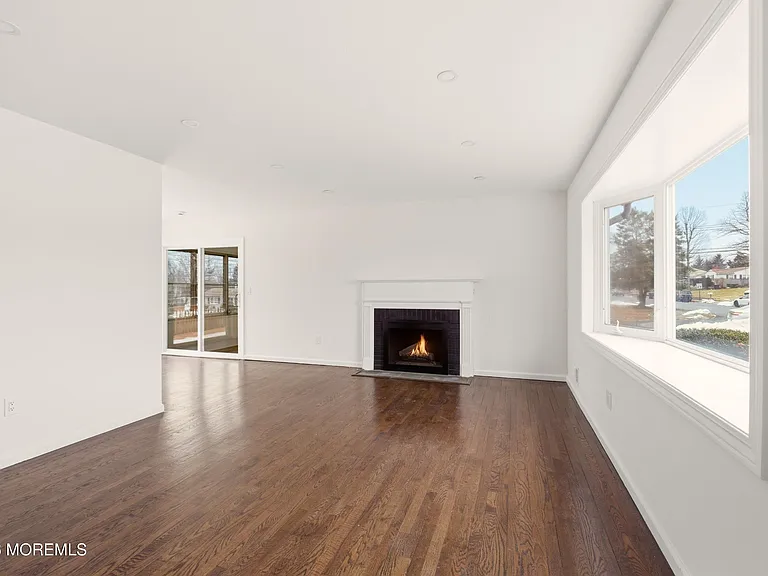 1041 Mulberry Pl — Photo 5