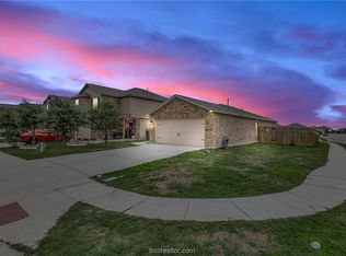 1581 Amy Dr, Kyle, TX 78640