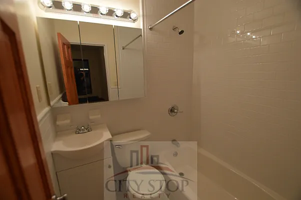 Rented by City Stop Realty | media 20