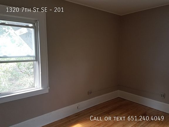 2nd image of 1320 7th St SE #201