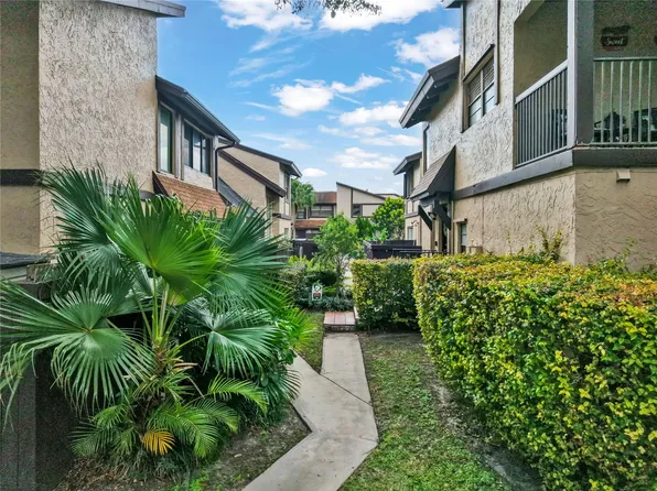 2311 Bayberry Drive #2311, Pembroke Pines, FL 33024