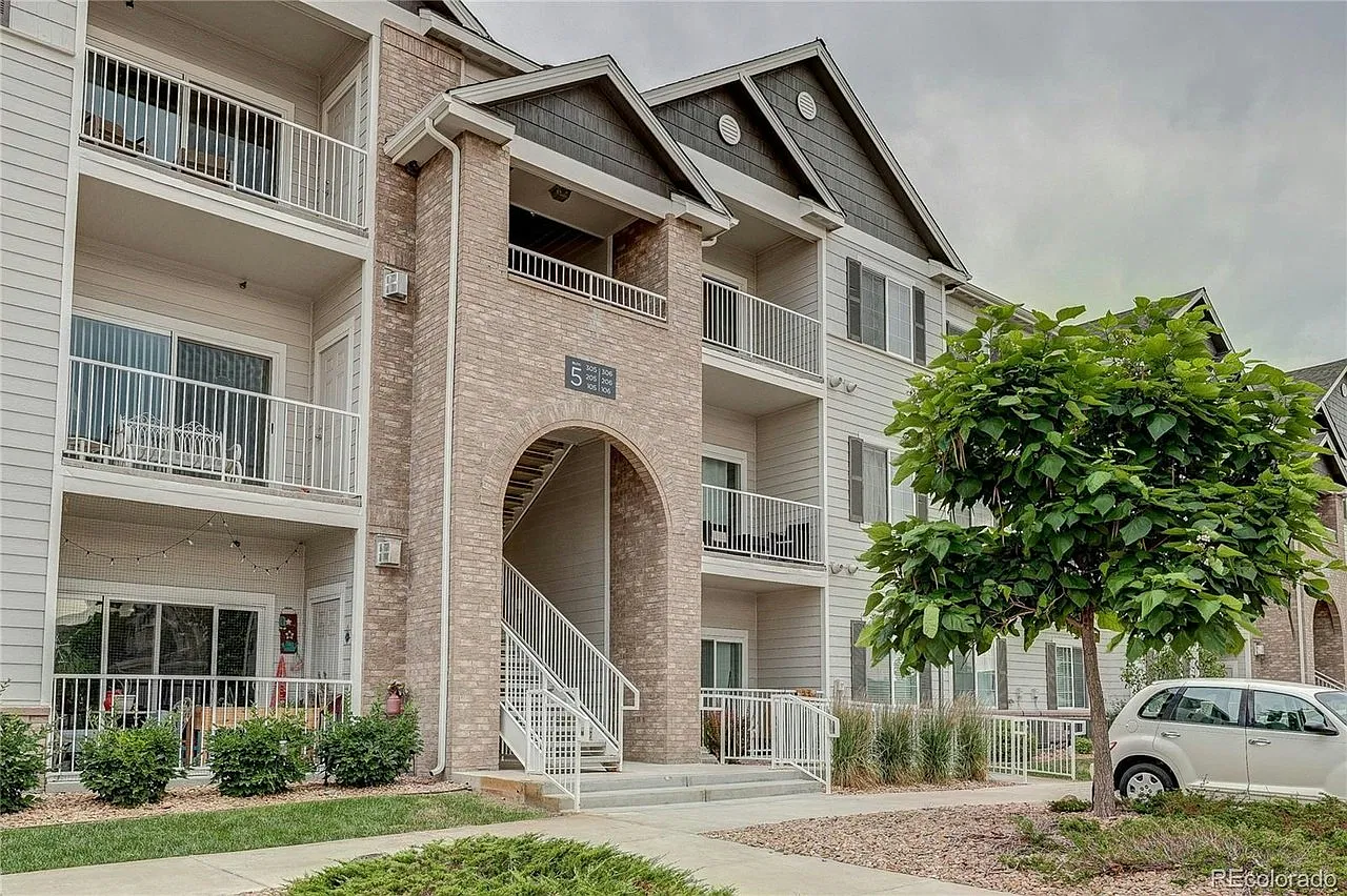 15700 East Jamison Drive, Unit 306 — Photo 1