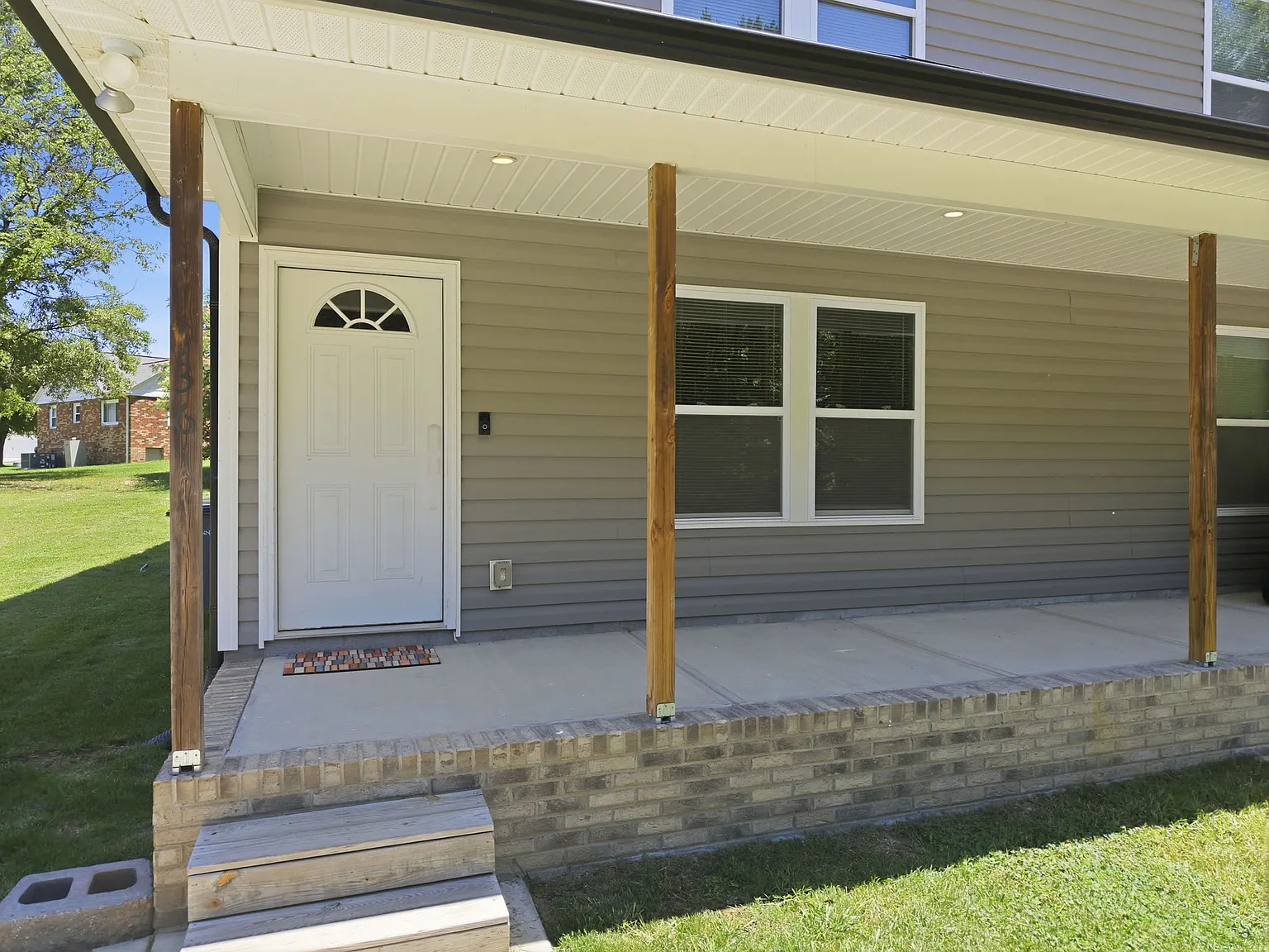 3 bed, 2.5 bath, 1240 sqft, $1,775 — Photo 2