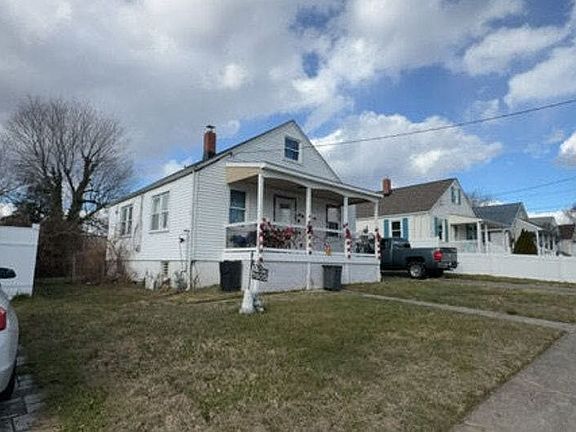 3rd image of 7605 Spruce Rd