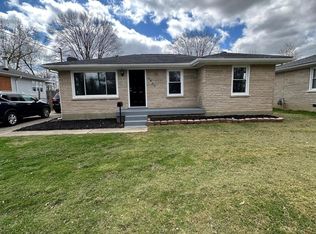 6800 Aron Rd, Louisville, KY 40258