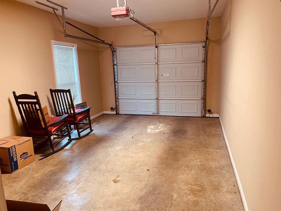 2nd image of 628 Whitthorne St
