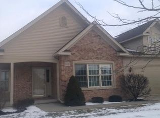 6850 Lock Haven Dr, Lockport, NY 14094