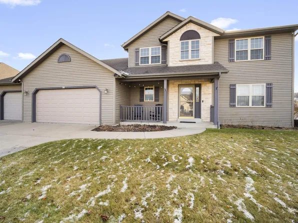 819 Harrison STREET, Hartford, WI 53027