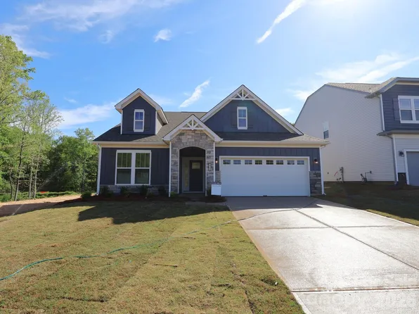 1711 Boulder Ridge Dr, Gastonia, NC 28052