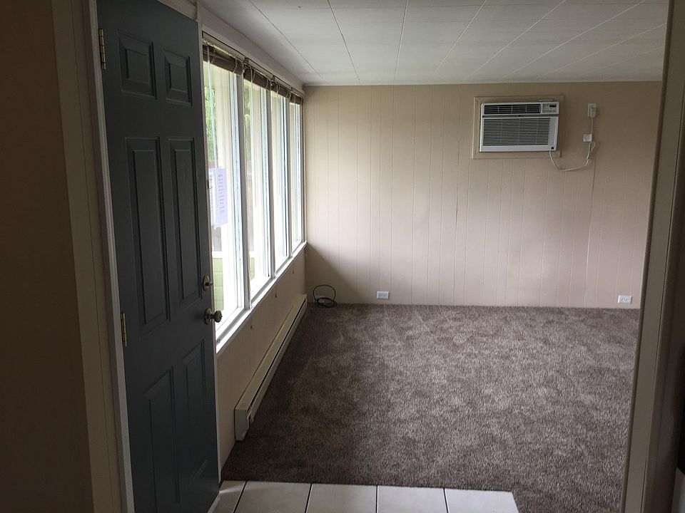 1st image of 612 Wright Ave