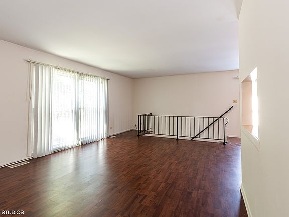 4th image of 19361 Oak Ave #1936