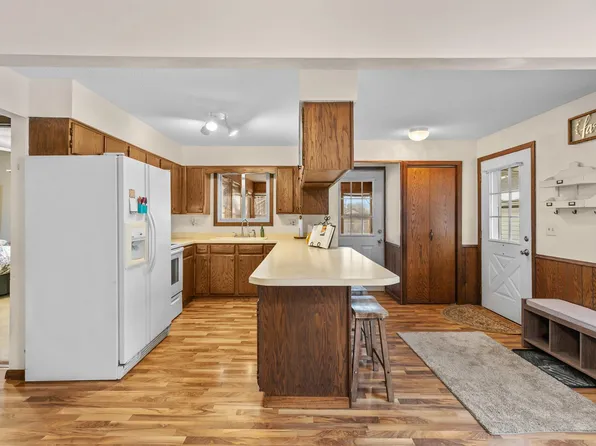 128 Charles Ave, Red Wing, MN 55066