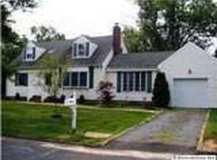 7 Shrewsbury Dr, Rumson, NJ 07760