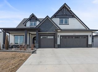 6008 NE Briarwood Dr, Ankeny, IA 50021