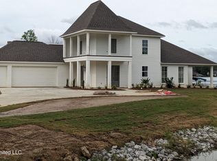 202 Lake Ridge Dr, Madison, MS 39110