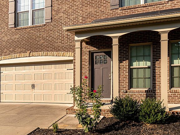 3rd image of 1131 Looking Glass Ln