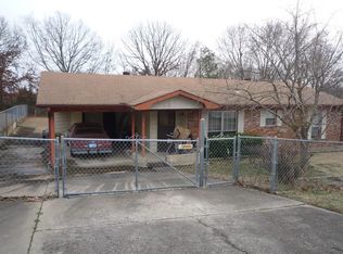 1514 N 25th St, Van Buren, AR 72956