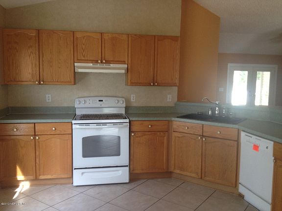 3rd image of 1135 Hidden Cove Circle N