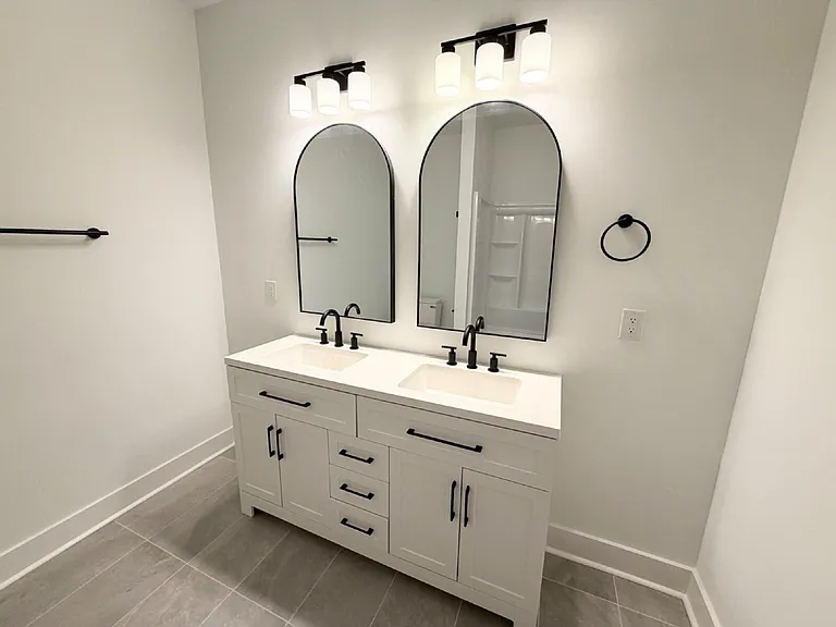 306 Hickory Trl — Photo 11
