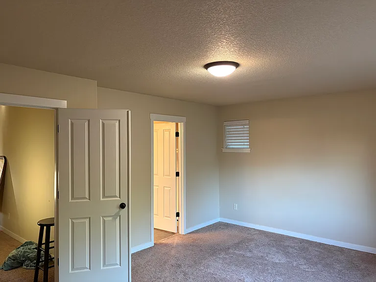 5853 SW Remington Dr — Photo 16