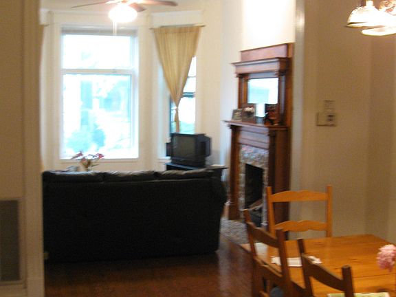 3rd image of 833 W Newport Ave #2