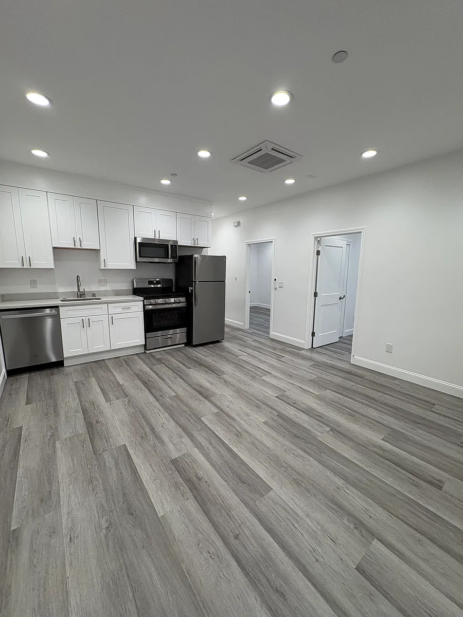 Kitchen - Frontroom area - 1616 Noe St #B