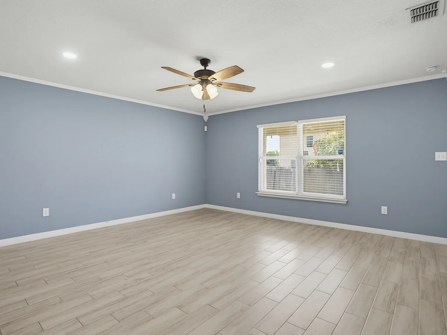 6643 Luckey Tree, San Antonio TX 78252 — Photo 4