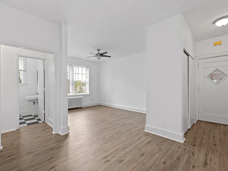 384 Probasco, Unit 14-4889 384 Probasco, Unit 14-4889