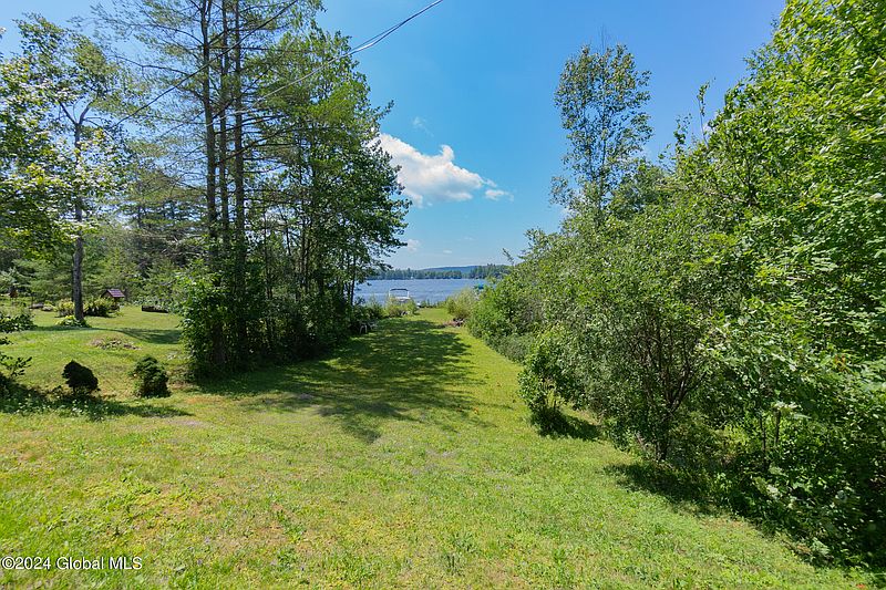 5th image of 107 Avery Rd Road