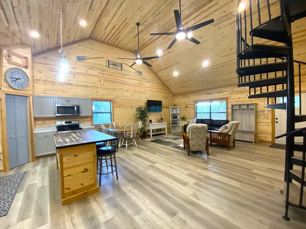 227 Sandy Mountain Drive, Sunrise Beach, TX 78643