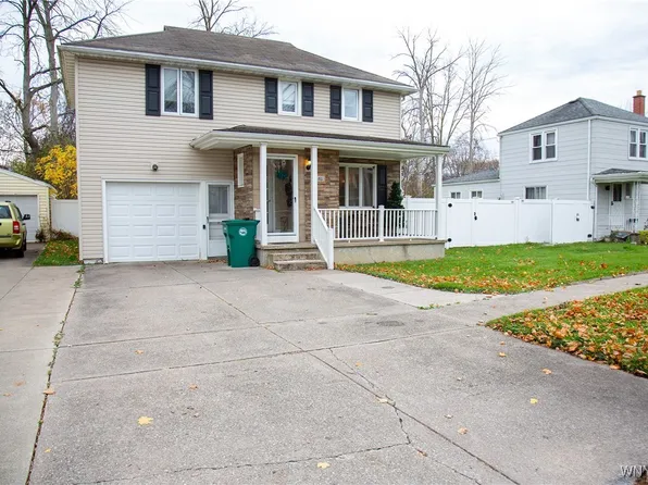 581 76th St, Niagara Falls, NY 14304