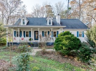 2215 Azalea Dr, Loganville, GA 30052