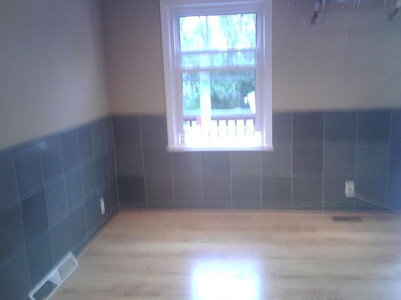 Large eat-in kitchen