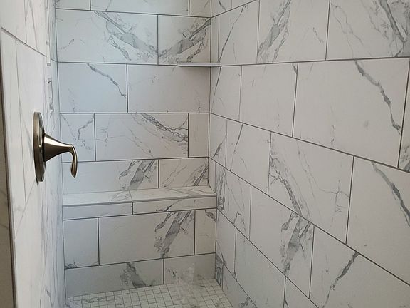 3rd image of 1600 Drakes Creek Rd #25