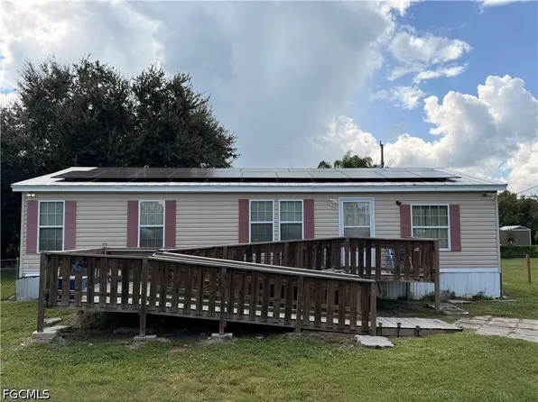 8240 Penny Dr, North Fort Myers, FL 33917