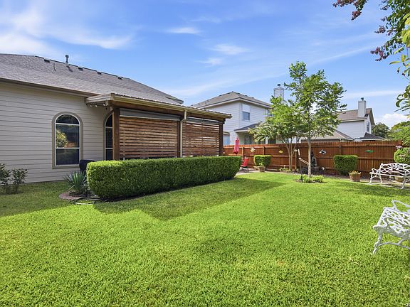 4th image of 5715 WHITE OAK CV