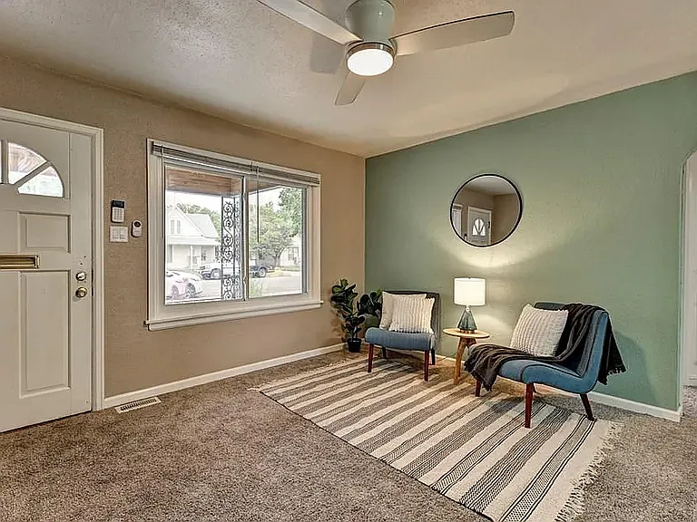 1215 Berkley Ave — Photo 13