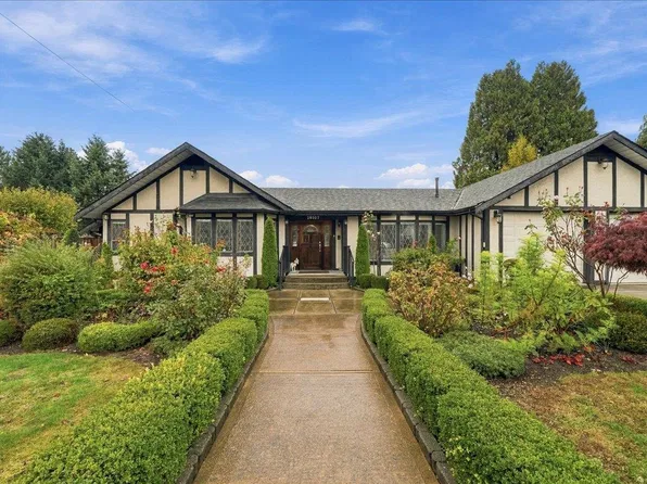 20327 Chatwin Ave, Maple Ridge, BC V2X 4G4