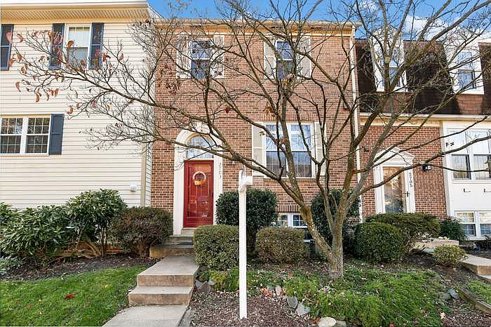 1st image of 2703 Woodwalk Ct