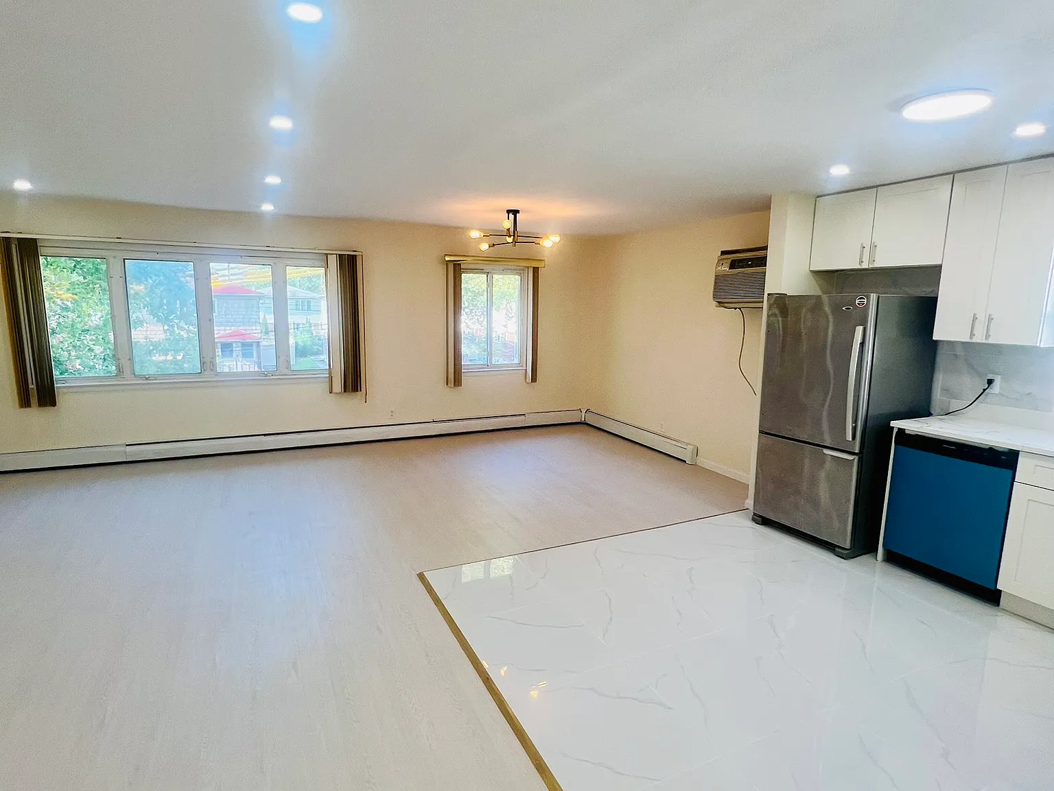 3 bed, 1.5 bath, $3,300 — Photo 3