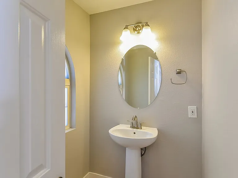 9854 Silver Chaps Ct — Photo 16