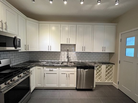 3rd image of 5617 E Liberty Blvd #1
