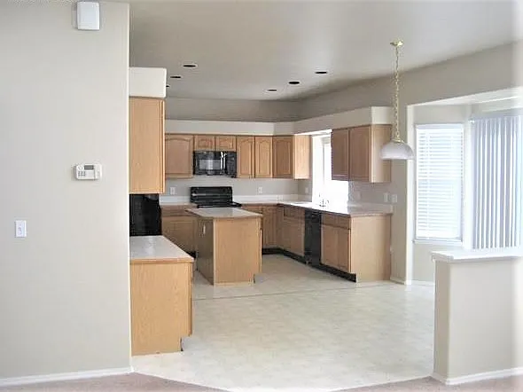 6206 Maroon Mesa Dr — Photo 3