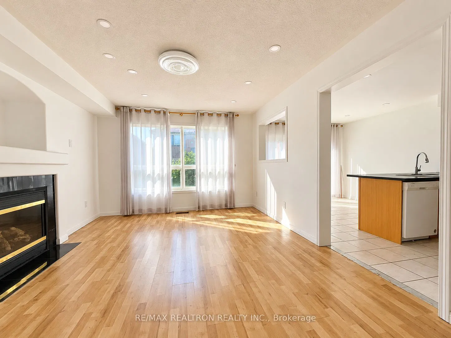 5 bed, $3,500 — Photo 4