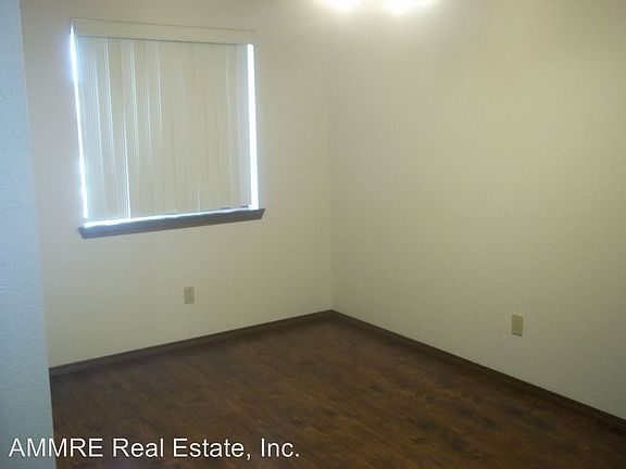 4th image of 10421 Tuna Pl NW