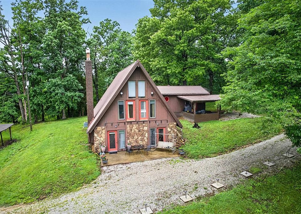 1st image of 575 Hilldale Rd