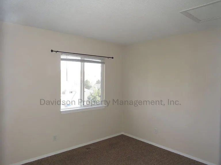 7049 White Buffalo Rd — Photo 11