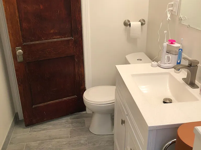 10 Farrington Ave #4 — Photo 30